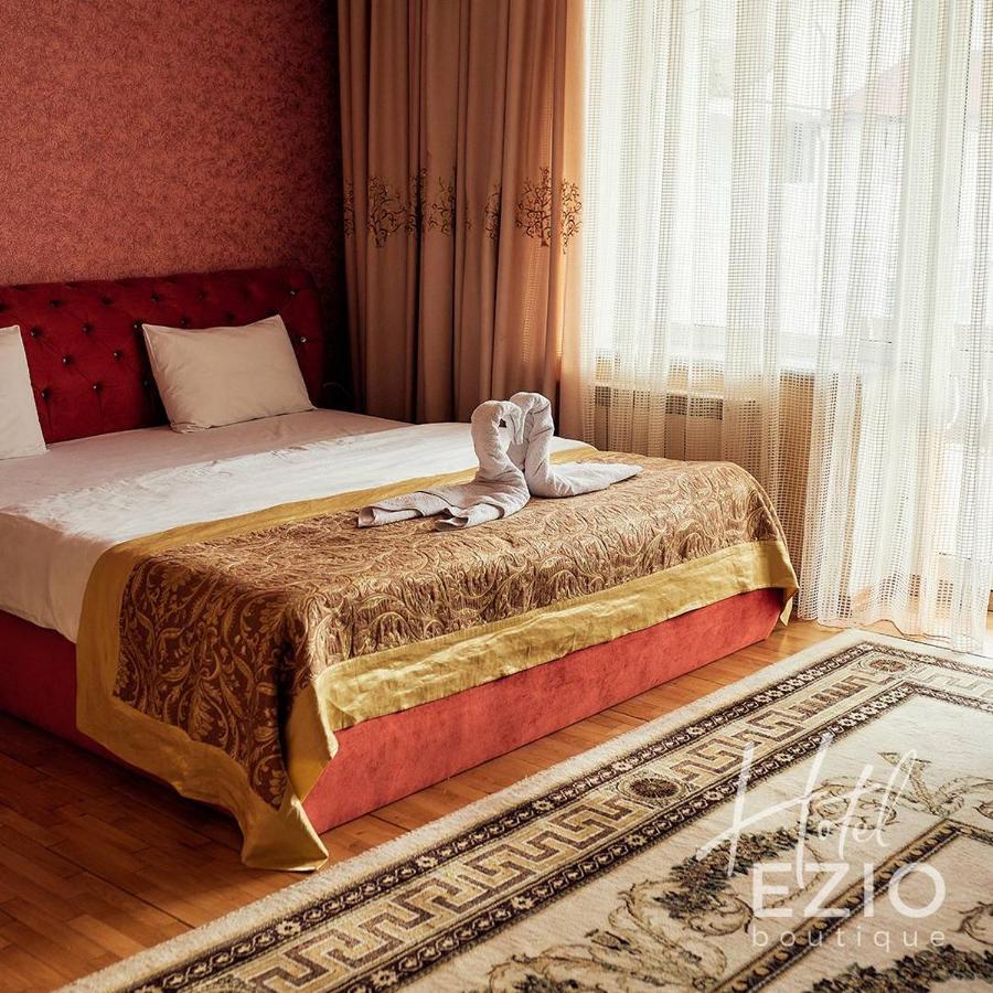 Santorini Hotel Codru Bagian luar foto
