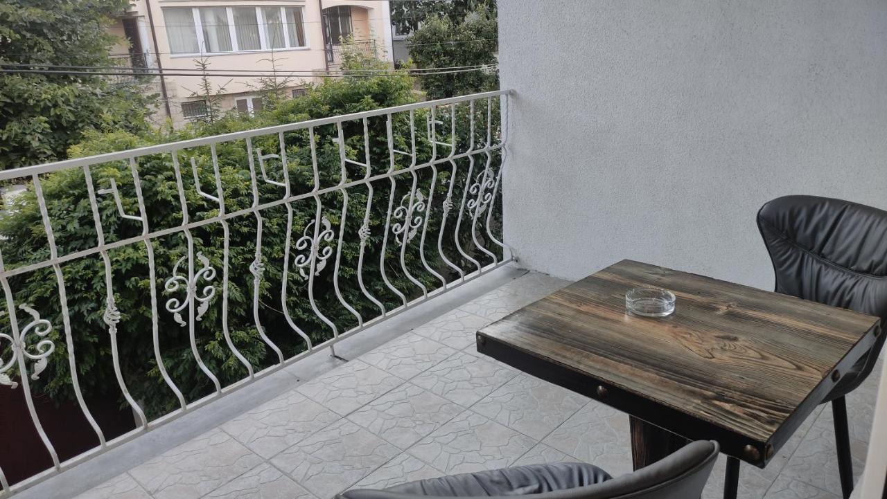 Santorini Hotel Codru Bagian luar foto