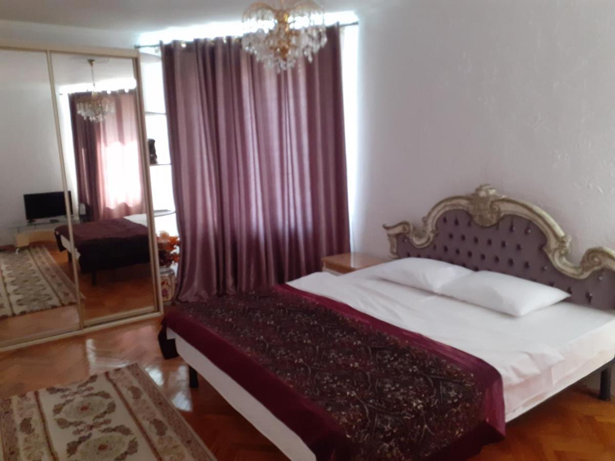Santorini Hotel Codru Bagian luar foto